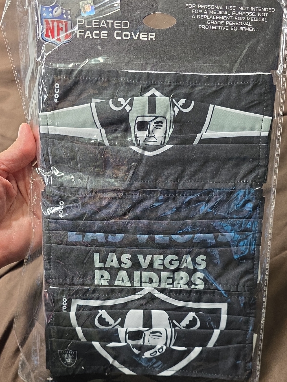 Las Vegas Raiders Pleated Face Cover - Black & Silver